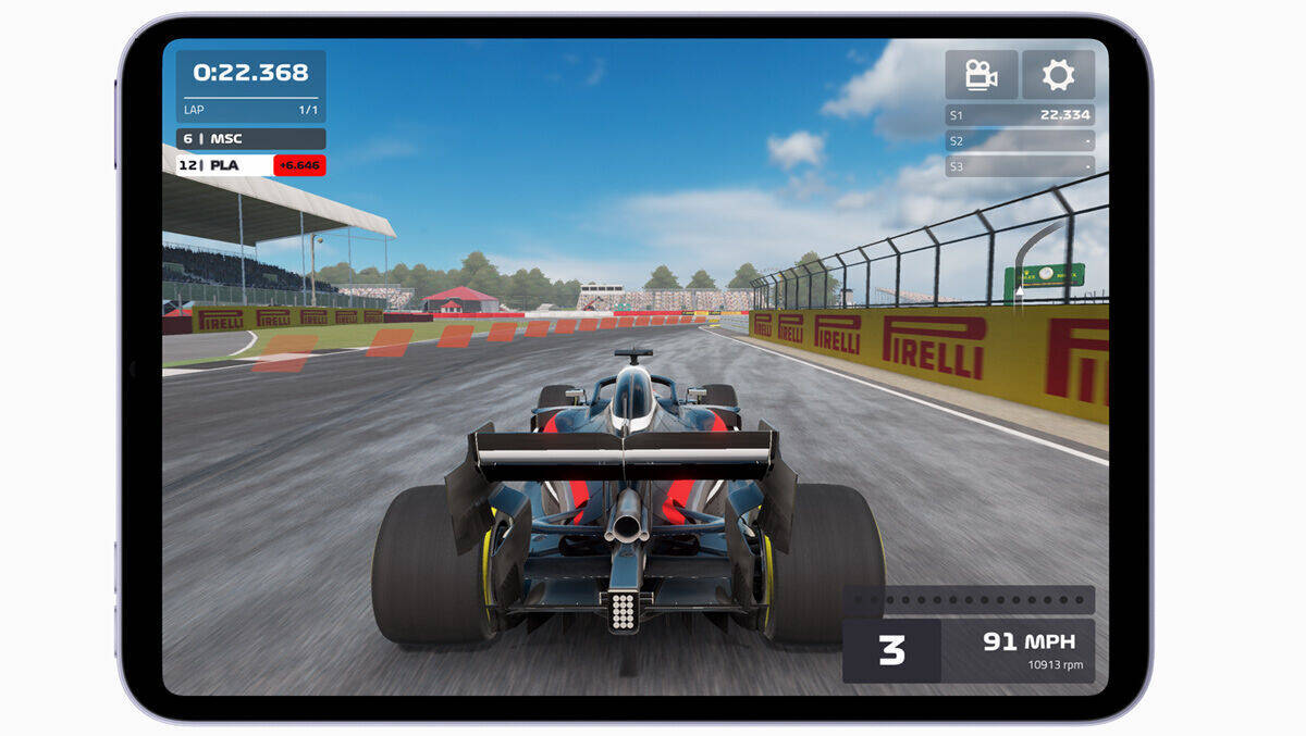 Quick Schumacher: Auch aufwändige 3D-Spiele laufen auf dem iPad mini superflüssig.