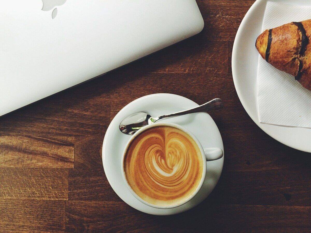 Kaffee mit Herz: Die App Beanconqueror gehört auf den Homescreen eines jeden Kaffeeliebhabers.