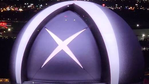 Das große "X" auf dem Riesen-Screen der Las Vegas Sphere.