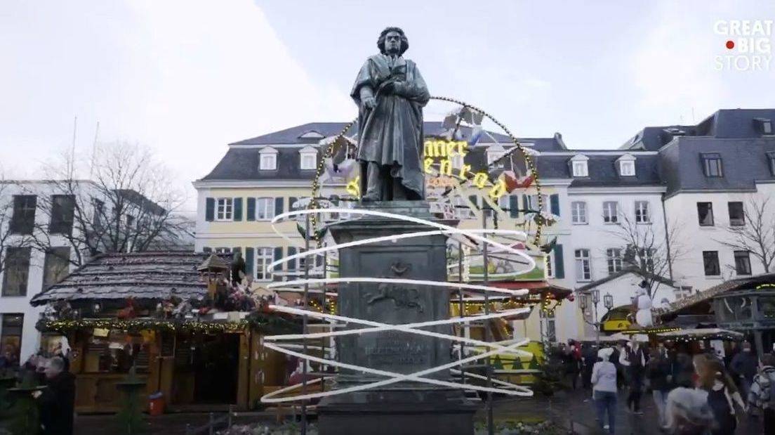 Der erste Beitrag der Online-Videoserie "The Classics: Five Ways" führt die Zuschauer durch Beethovens Geburtsstadt Bonn.
